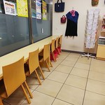 Genki Shoppu Ikoru - イートインコーナー