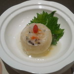 薬膳 天地･礼心 東方人康食養館 - 蕪とえびのクコの実蒸し