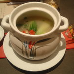 薬膳 天地･礼心 東方人康食養館 - 鶏肉と山芋の当帰薬膳スープ