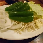 波之屋 - 野菜盛り(550円)