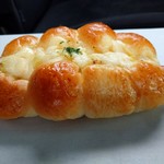 焼き立てパン じゅん - あらびきフランク