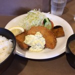 Kicchin Koubou Nakaya - 銀鮭フライ定食