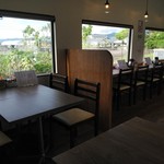 農家食堂まんま - 店内(奥からパチリ)