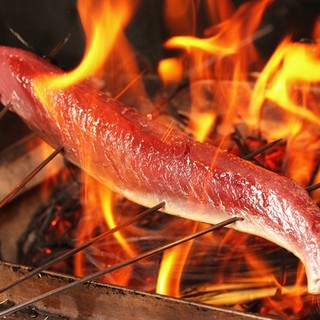 We offer carefully selected special dishes with the scent of straw grilling starting from 620 yen (excluding tax)!