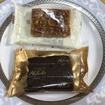 キャトーズ・ジュイエ - 奥から味噌フロランタン、ケーク・ショコラ・フィグオランジュ