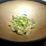 TTOAHISU - 真鯛のタルタル・・鯛茶をイメージされたそうな。シェフのこういう発想は面白い。