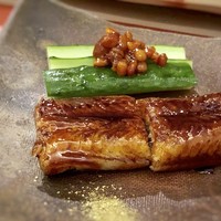 鮨 そえ島 - 海鰻（大分）の蒲焼き・・酒蒸しして焼かれた鰻は身がふんわりしていて美味しいこと。