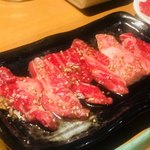 焼肉 黒5 - 中落ちカルビ タレ