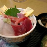Kimoto - 海鮮丼定食600円です。