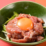 築地いなせや - 鮪ほほユッケ