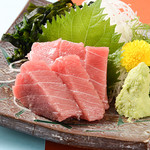 築地いなせや - 鮪中とろ刺し