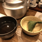 nagatoyakitorimizutakifukunotori - ☆〆に葛餅とお茶をいただきました＾＾