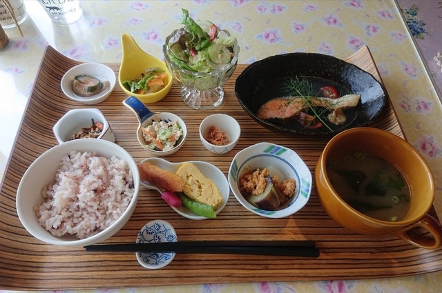 ピッコロ テラス Piccolo Terrace 足守 カフェ 食べログ