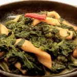 トラットリア 29 - 「イカとちぢみほうれん草の煮込み」：クッタクタのほうれん草に、イカのわたの濃厚な旨み♪