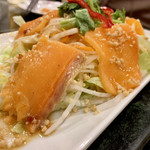 シンガポール海南鶏飯 - 刺身サラダ