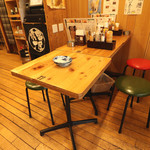 串屋横丁 - テーブル席