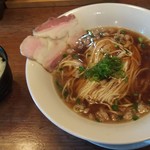 静流 - 醤油ラーメンと白めし(小)　(2019.07.22)