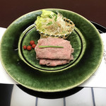 料亭 大宮 一の家 - 黒毛和牛冷しゃぶ。
      美味し。