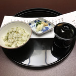 料亭 大宮 一の家 - 食事。
      美味し。