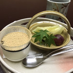 料亭 大宮 一の家 - デザート。
      美味し。