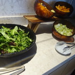 ANA SUITE LOUNGE、ANA LOUNGE - サラダエリア