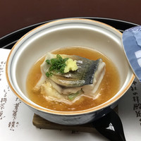 料亭 大宮 一の家 - 蒸し物。
                    美味し。