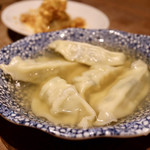 餃子とスパークリング バブルス - 水餃子