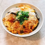 栄寿亭 - かつ丼の卵とじ