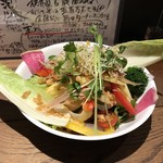 キッチン ナカジマ - 野菜たっぷりサラダ（350円）