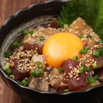 稻草烤鰹魚 (鰹魚) 和鰤魚 (鰤魚) 肉膾