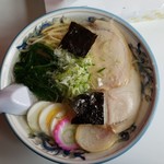 昔の塩ラーメン(800円)です。