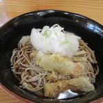 麦のれん - 麺は温かい麺か冷たい麺が選べましたが私は冷たいぶっかけ蕎麦をお願いしました。
            