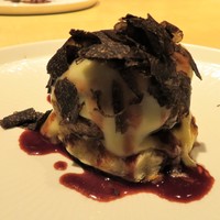 TTOAHISU - 黒毛和牛と黒豚のパテを赤ワインソースで 素晴らしい味わいに感激しました(^^)v