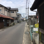 野口うどん - って、野口うどんの看板がねぇがん！
      えええ？って少し動揺してしもた
      でも、看板が無いだけで暖簾はある