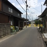 野口うどん - 店前にも駐車スペースありますが店から東に行くと第2駐車場あります