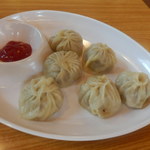 アーガマン - モモ