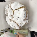 白土屋菓子店 - 600のペットボトルと比較。