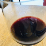Le Bar A Vin 52 Azabu Tokyo - 【ブルゴーニュ•ピノ•ノワール】780円
      豊かな果実味、柔らかいタンニンと繊細な口当たり。
      料理の味わいを引き立ててくれる1杯です。
      
      お店の人と相談して、このワインを選びました。
      
      