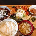 MAY30. - 牛すじと若鶏竜田揚げ定食:900円税込