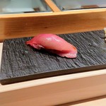 匠 進吾 - トロは噴火湾の中トロに気仙沼の大トロを重ねて