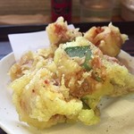 ふる里うどん  - 生ハムきゅうりの天ぷら
      アリです！