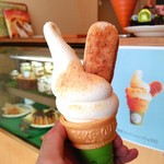寺町コロンボ - ティラミス味のソフトクリーム