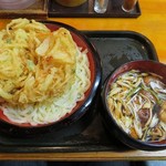 うんどん さくら屋 - かき揚うどん　780円