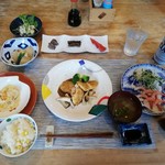 カフェ&イン 吉里吉里 - 料理写真: