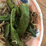 柿安 近鉄四日市精肉店 - オマケ  母は獅子唐名人、毎年鈴なりです♪