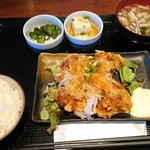 Tono - チキン南蛮定食