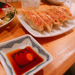 居酒屋 おちゃ腕 - 餃子