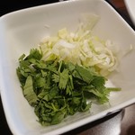  きのこ鍋＆きのこ料理専門店 何鮮菇 - ・薬味