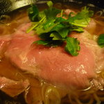 麺匠の心つくし つるとんたん - ☆ピンクな大きなしゃぶ肉はなかなか素敵ですぅー☆