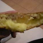 おめで鯛焼き本舗 - 中にリンゴとカスタードクリーム